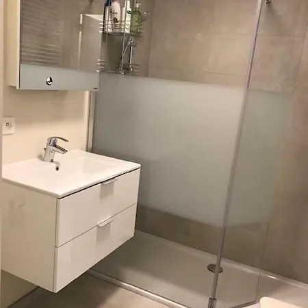 Apartamento Renovated With Swimming Pool Within Walking Distance Of The T127